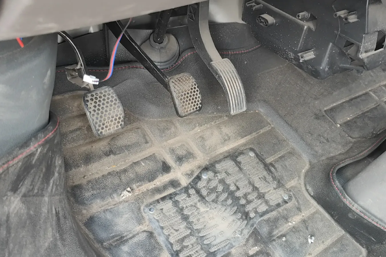 2021 ChangAn KuaYue ChangAn V3 1.2L 92HP L4 5MT,autocango,china used car exporter,china ev exporter,chinese used car exporter,chinese used ev exporter