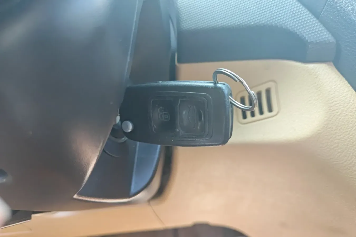 2010 Chery A3 1.6L 126HP L4 5MT,autocango,china used car exporter,china ev exporter,chinese used car exporter,chinese used ev exporter