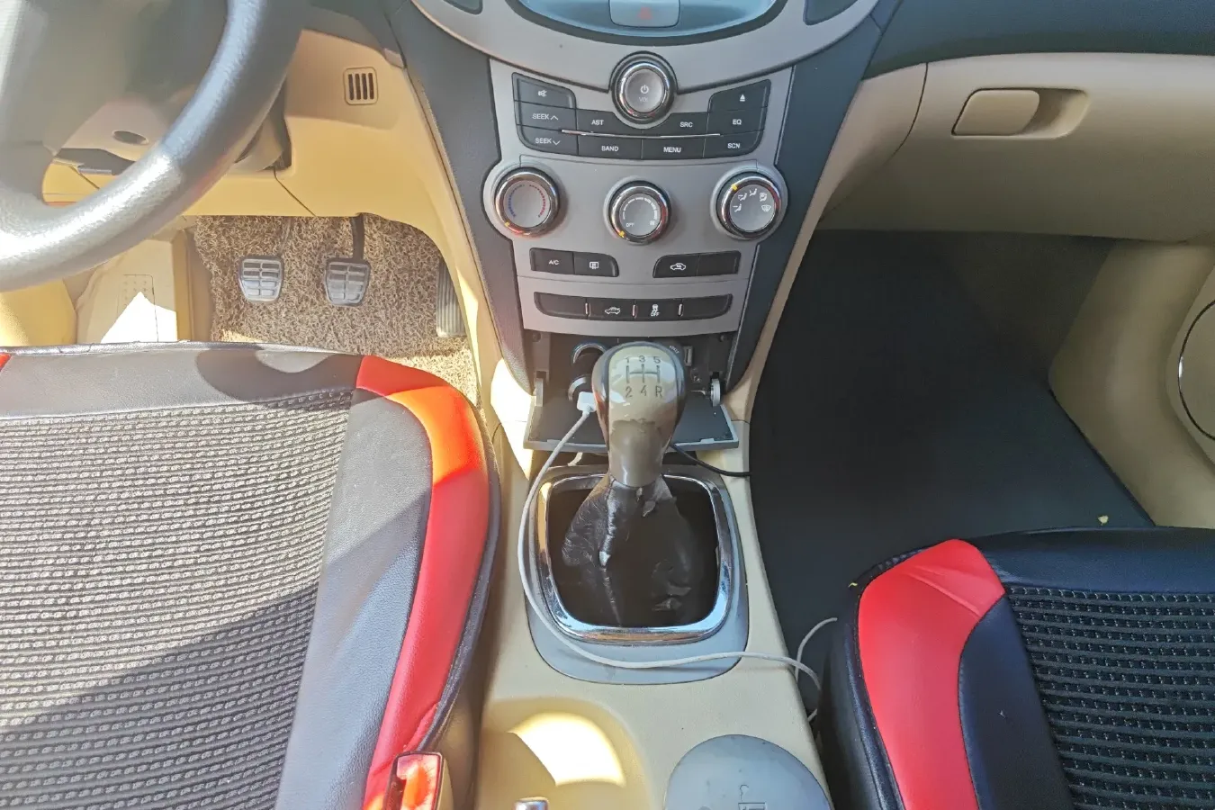 2010 Chery A3 1.6L 126HP L4 5MT,autocango,china used car exporter,china ev exporter,chinese used car exporter,chinese used ev exporter