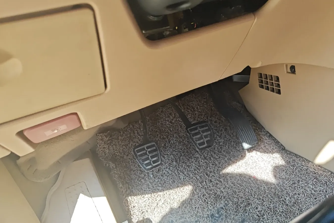 2010 Chery A3 1.6L 126HP L4 5MT,autocango,china used car exporter,china ev exporter,chinese used car exporter,chinese used ev exporter