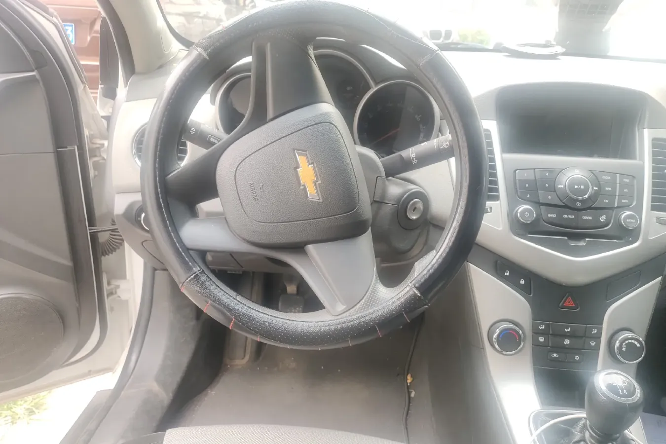 2013 Chevrolet Cruze 1.6L 121HP L4 5MT,autocango,china used car exporter,china ev exporter,chinese used car exporter,chinese used ev exporter