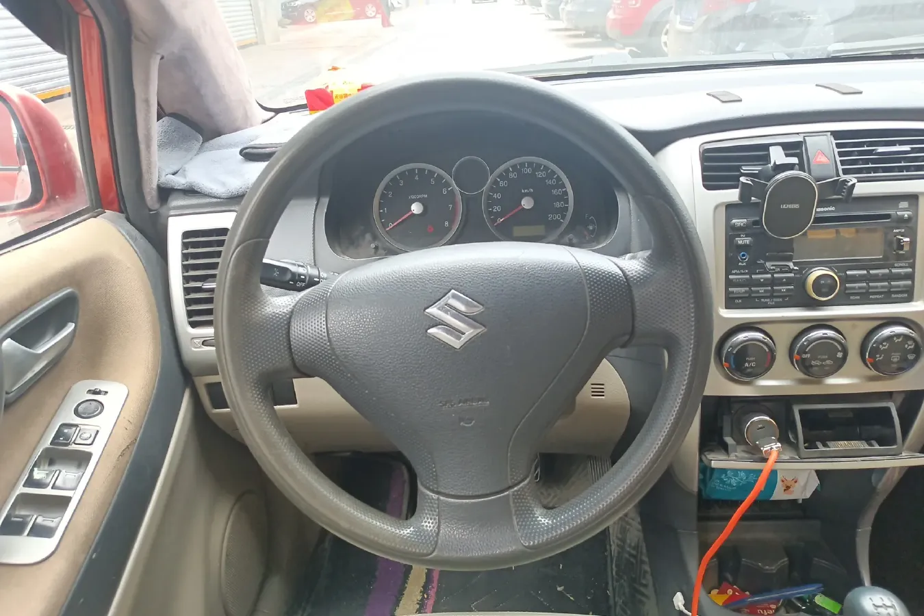 2011 Suzuki Liana 1.4L 99HP L4 5MT,autocango,china used car exporter,china ev exporter,chinese used car exporter,chinese used ev exporter