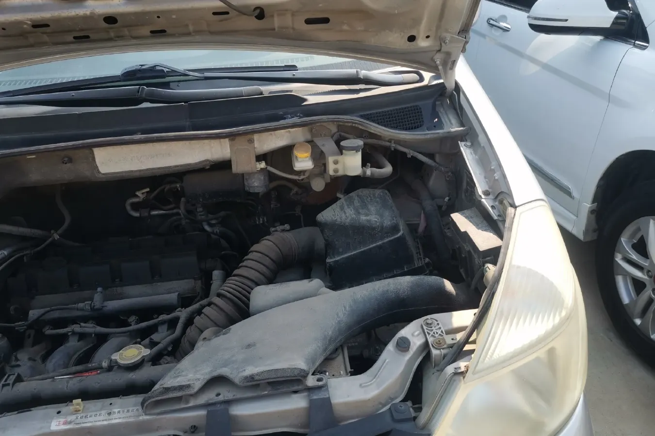 2009 Dongfeng YuXuan 2.0L 147HP L4 5MT,autocango,china used car exporter,china ev exporter,chinese used car exporter,chinese used ev exporter