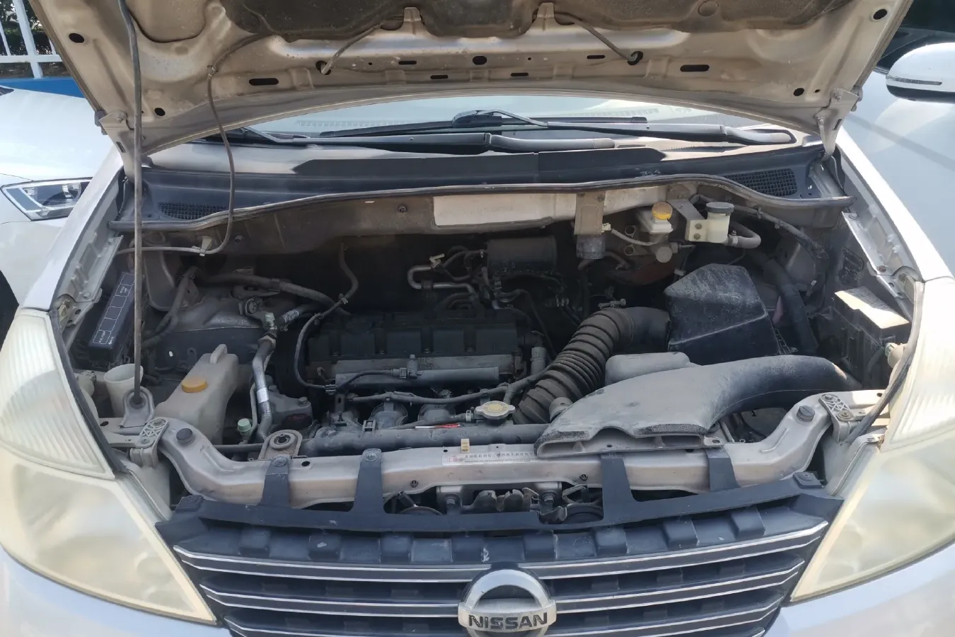 2009 Dongfeng YuXuan 2.0L 147HP L4 5MT,autocango,china used car exporter,china ev exporter,chinese used car exporter,chinese used ev exporter