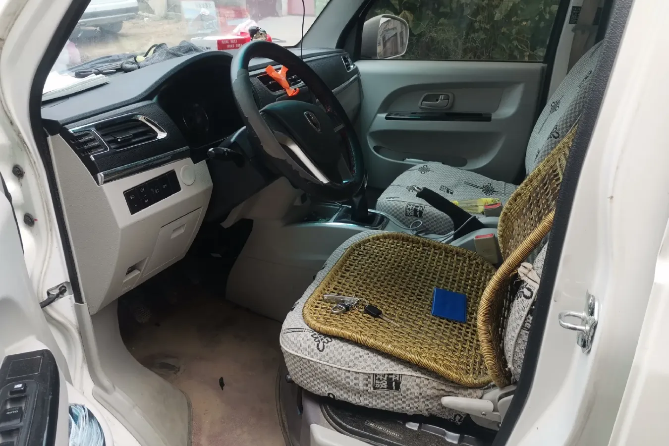 2021 JinBei New Sea Lion X30L 1.5L 102HP L4 5MT,autocango,china used car exporter,china ev exporter,chinese used car exporter,chinese used ev exporter