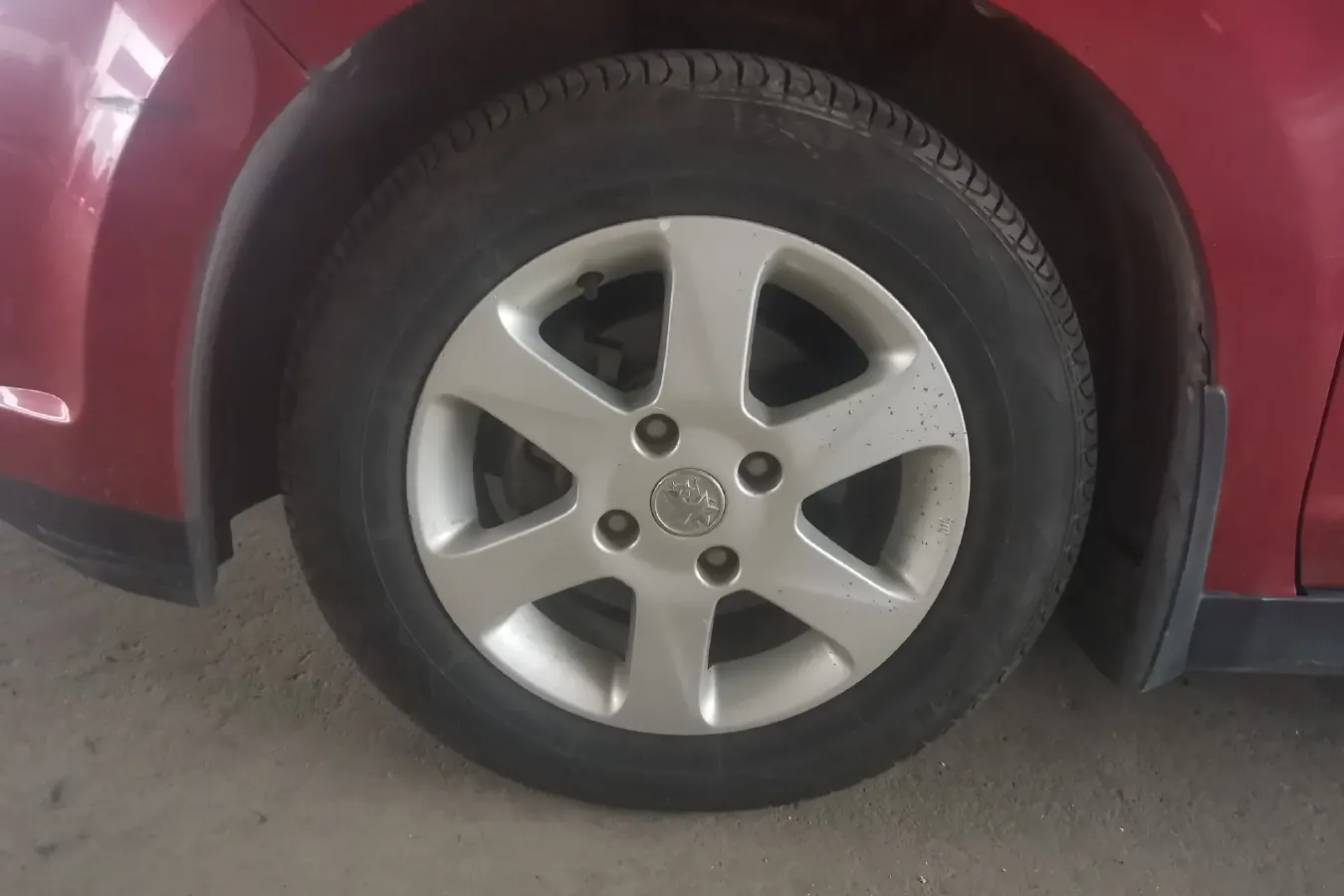 2012 Venucia R50 1.6L 117HP L4 4AT,autocango,china used car exporter,china ev exporter,chinese used car exporter,chinese used ev exporter