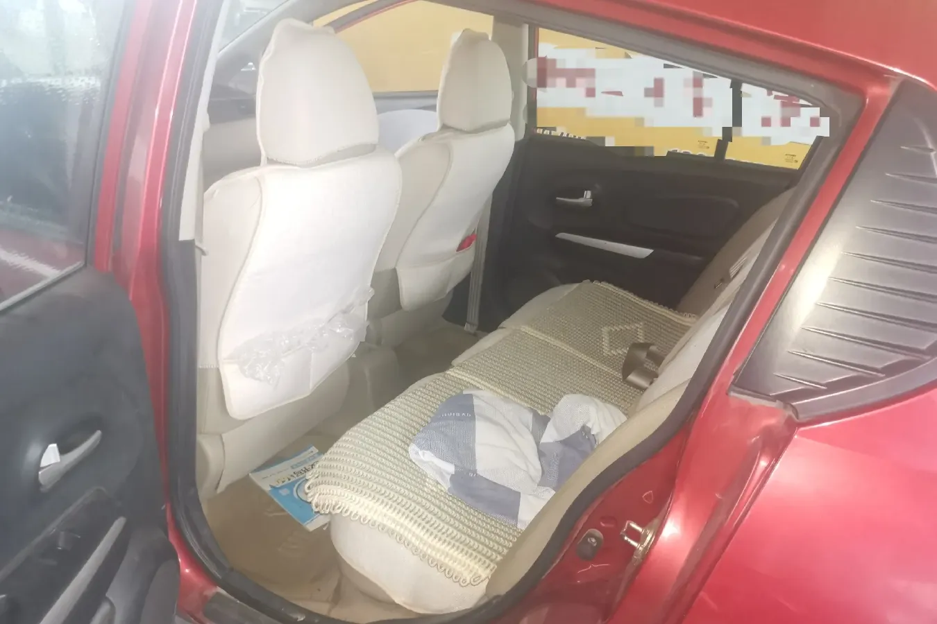 2012 Venucia R50 1.6L 117HP L4 4AT,autocango,china used car exporter,china ev exporter,chinese used car exporter,chinese used ev exporter