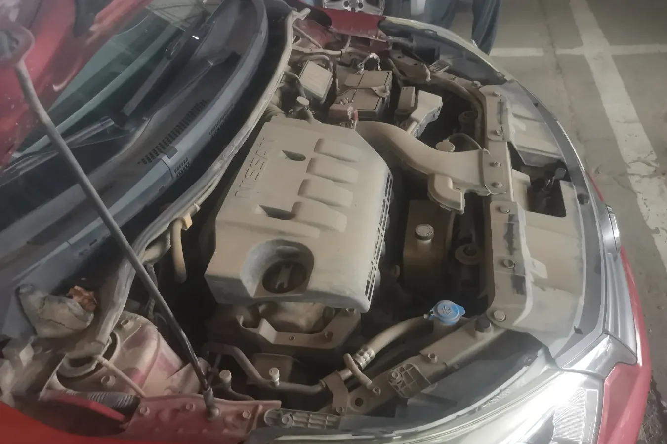 2012 Venucia R50 1.6L 117HP L4 4AT,autocango,china used car exporter,china ev exporter,chinese used car exporter,chinese used ev exporter