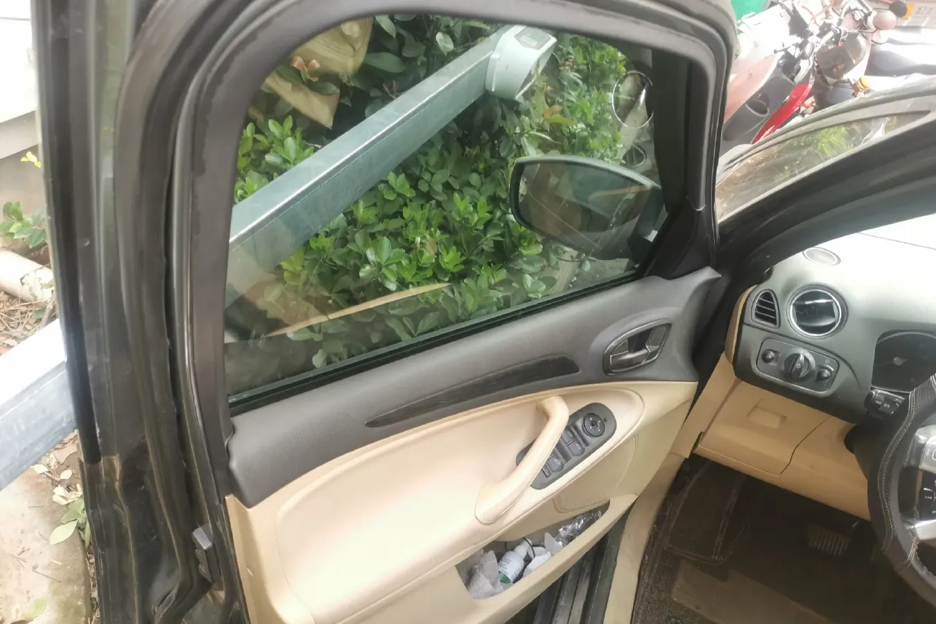 2008 Ford S-Max 2.3L 160HP L4 6AT,autocango,china used car exporter,china ev exporter,chinese used car exporter,chinese used ev exporter