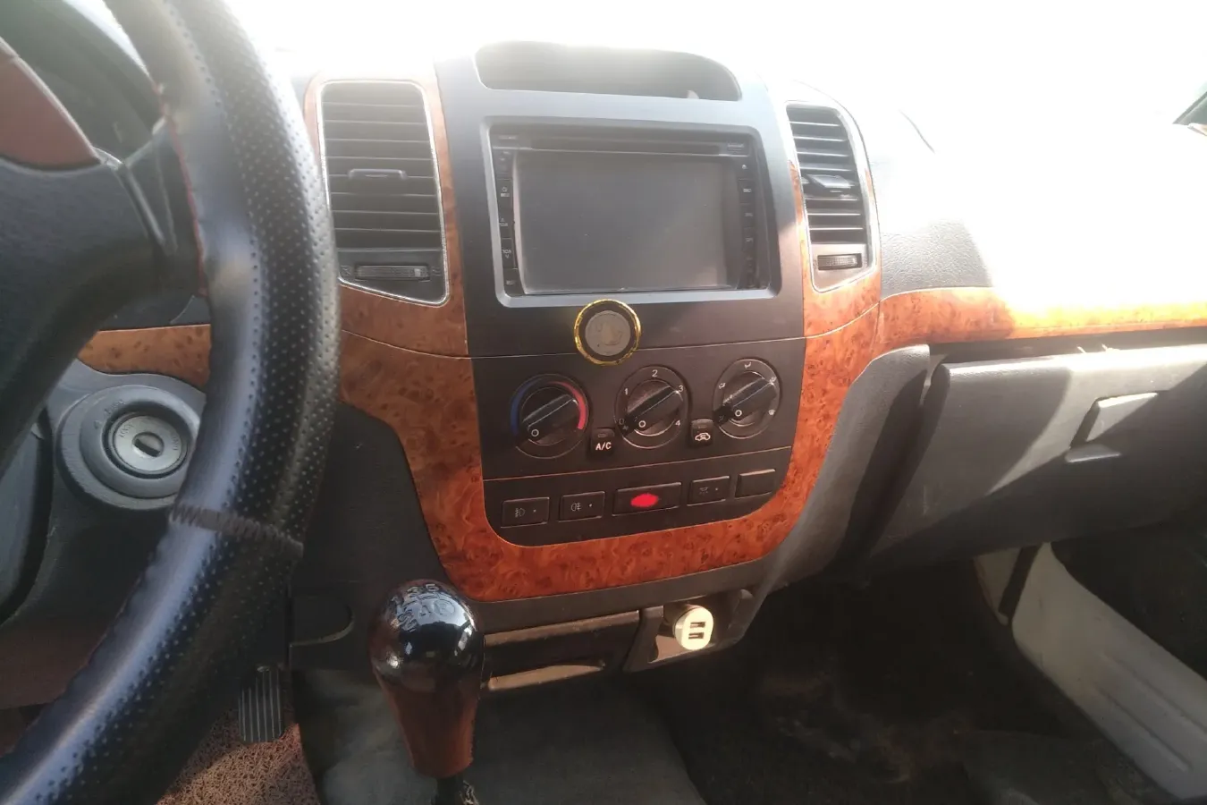 2015 KingLong JinWei 2.5T 88HP L4 5MT,autocango,china used car exporter,china ev exporter,chinese used car exporter,chinese used ev exporter