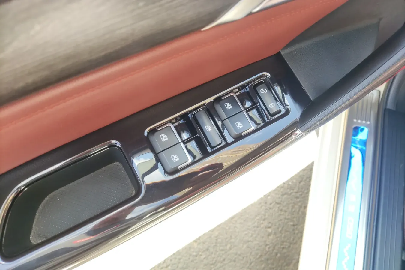 2018 BeiJing Auto Senova D50 1.5L 116HP L4 5MT,autocango,china used car exporter,china ev exporter,chinese used car exporter,chinese used ev exporter