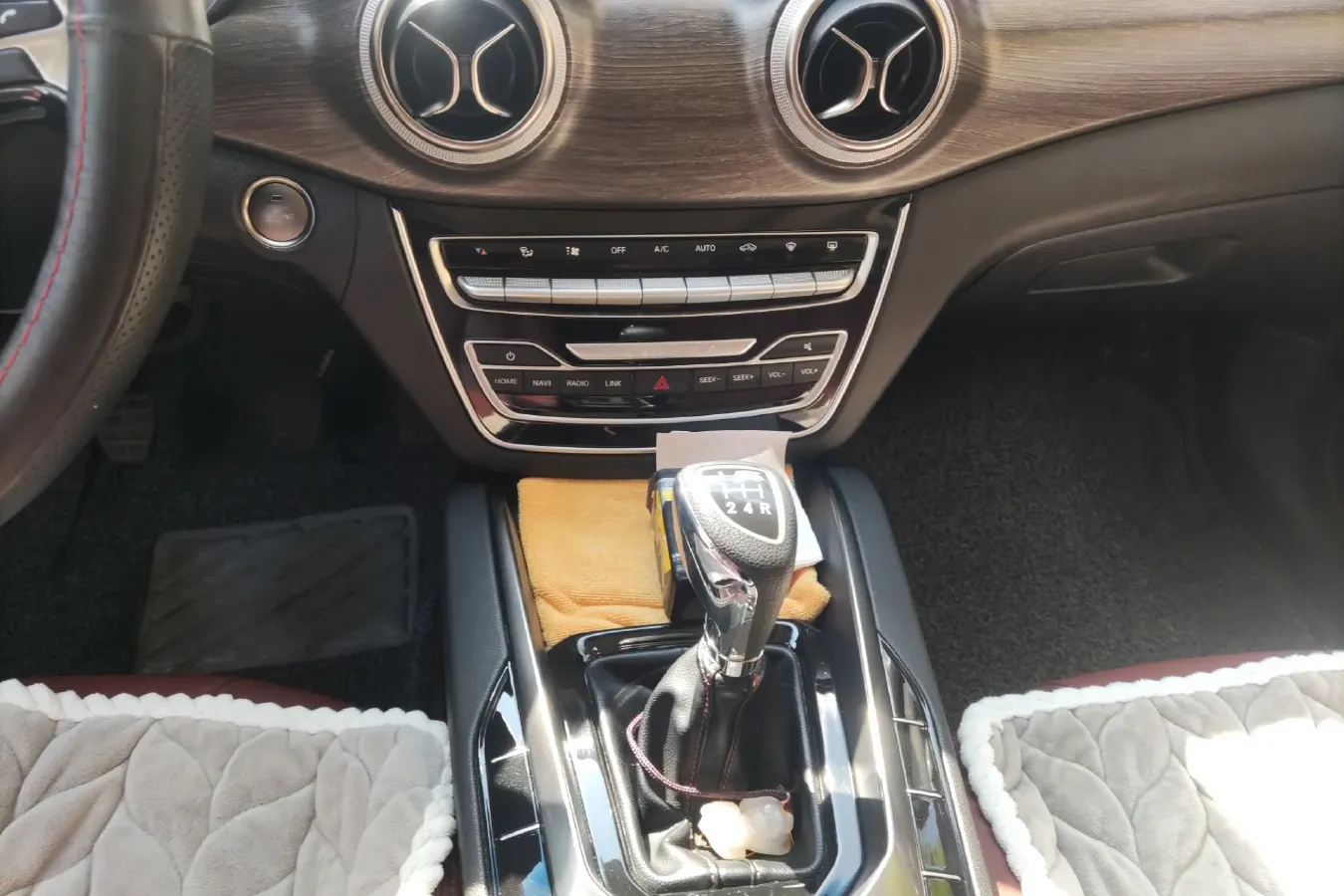 2018 BeiJing Auto Senova D50 1.5L 116HP L4 5MT,autocango,china used car exporter,china ev exporter,chinese used car exporter,chinese used ev exporter