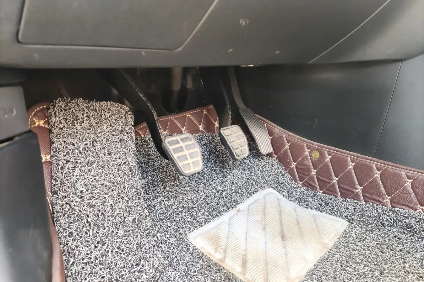 2018 BeiJing Auto Senova D50 1.5L 116HP L4 5MT,autocango,china used car exporter,china ev exporter,chinese used car exporter,chinese used ev exporter