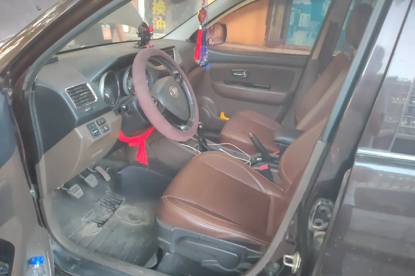 2015 FAW Senia S80 1.5L 109HP L4 5MT,autocango,china used car exporter,china ev exporter,chinese used car exporter,chinese used ev exporter