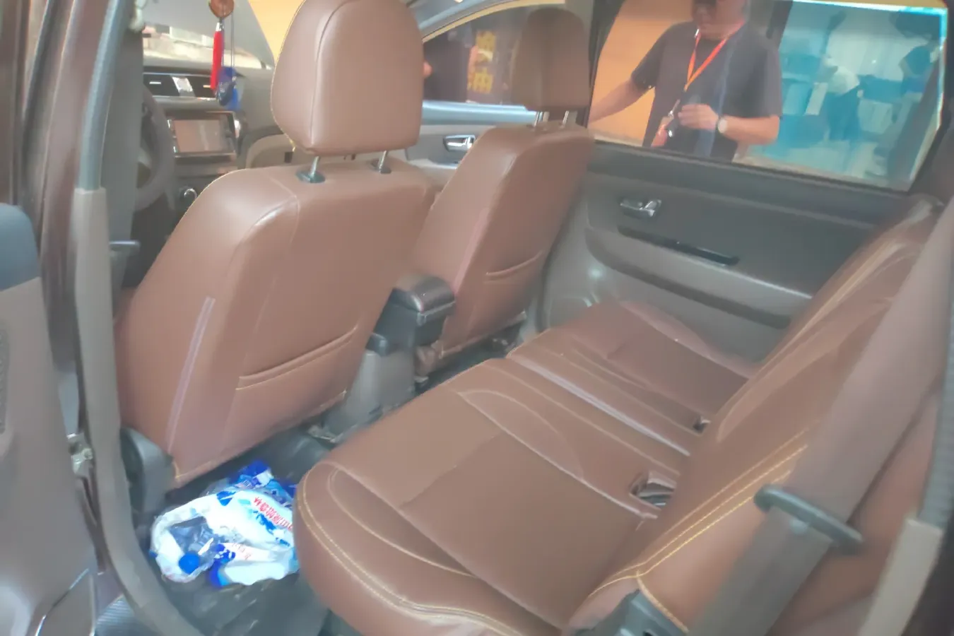 2015 FAW Senia S80 1.5L 109HP L4 5MT,autocango,china used car exporter,china ev exporter,chinese used car exporter,chinese used ev exporter