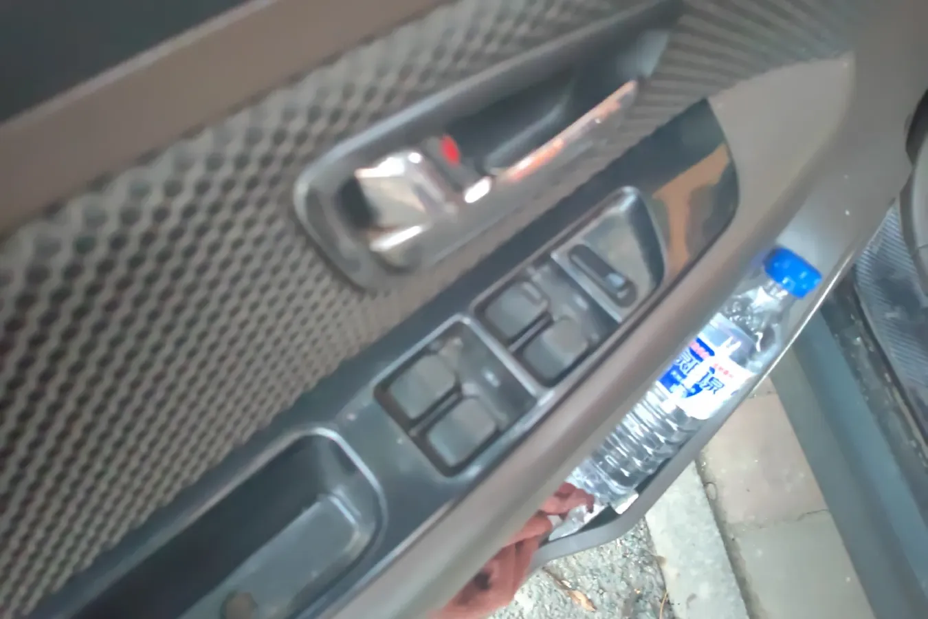 2015 FAW Senia S80 1.5L 109HP L4 5MT,autocango,china used car exporter,china ev exporter,chinese used car exporter,chinese used ev exporter