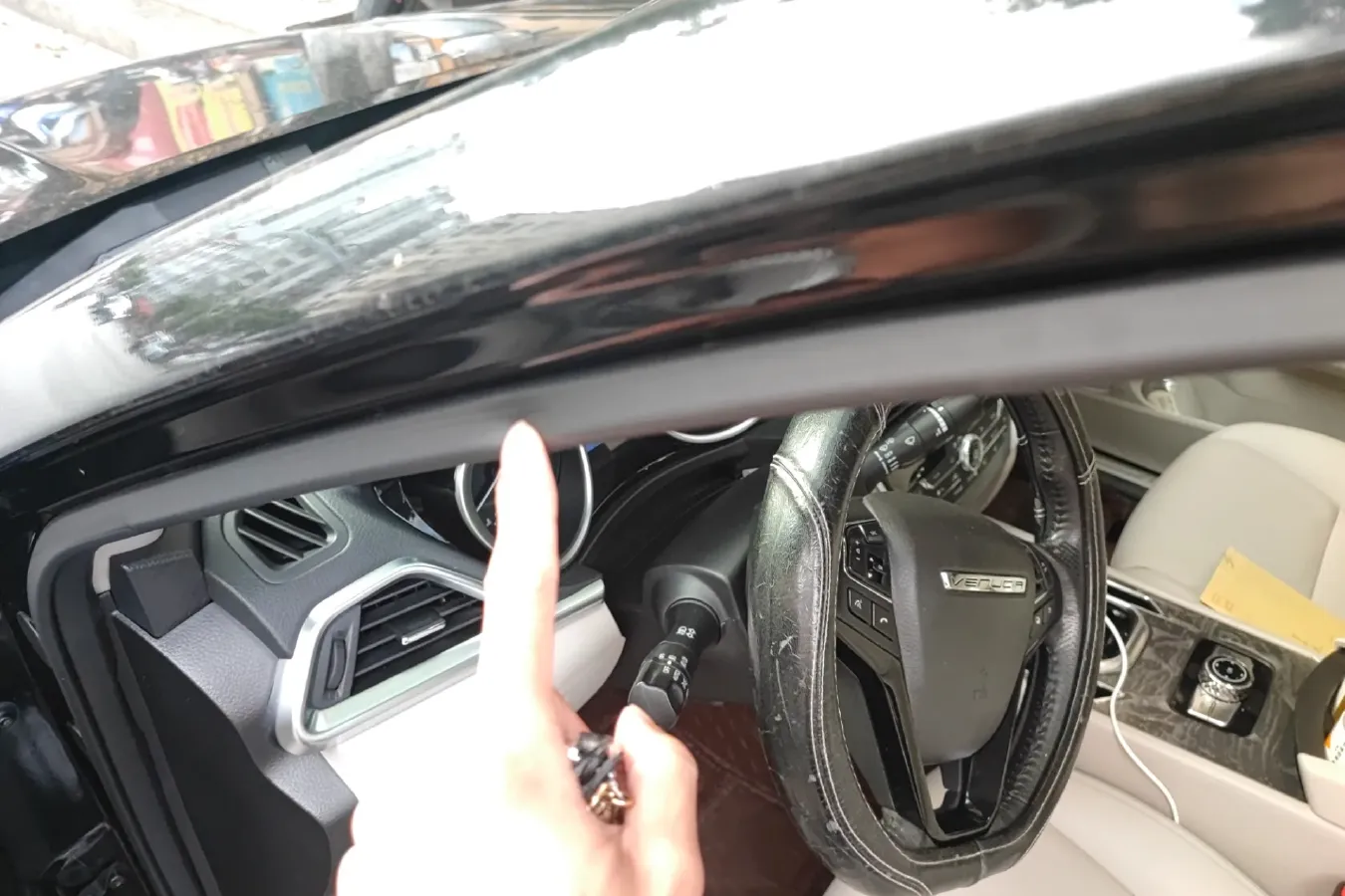 2017 Venucia T90 2.0L 144HP L4 CVT,autocango,china used car exporter,china ev exporter,chinese used car exporter,chinese used ev exporter