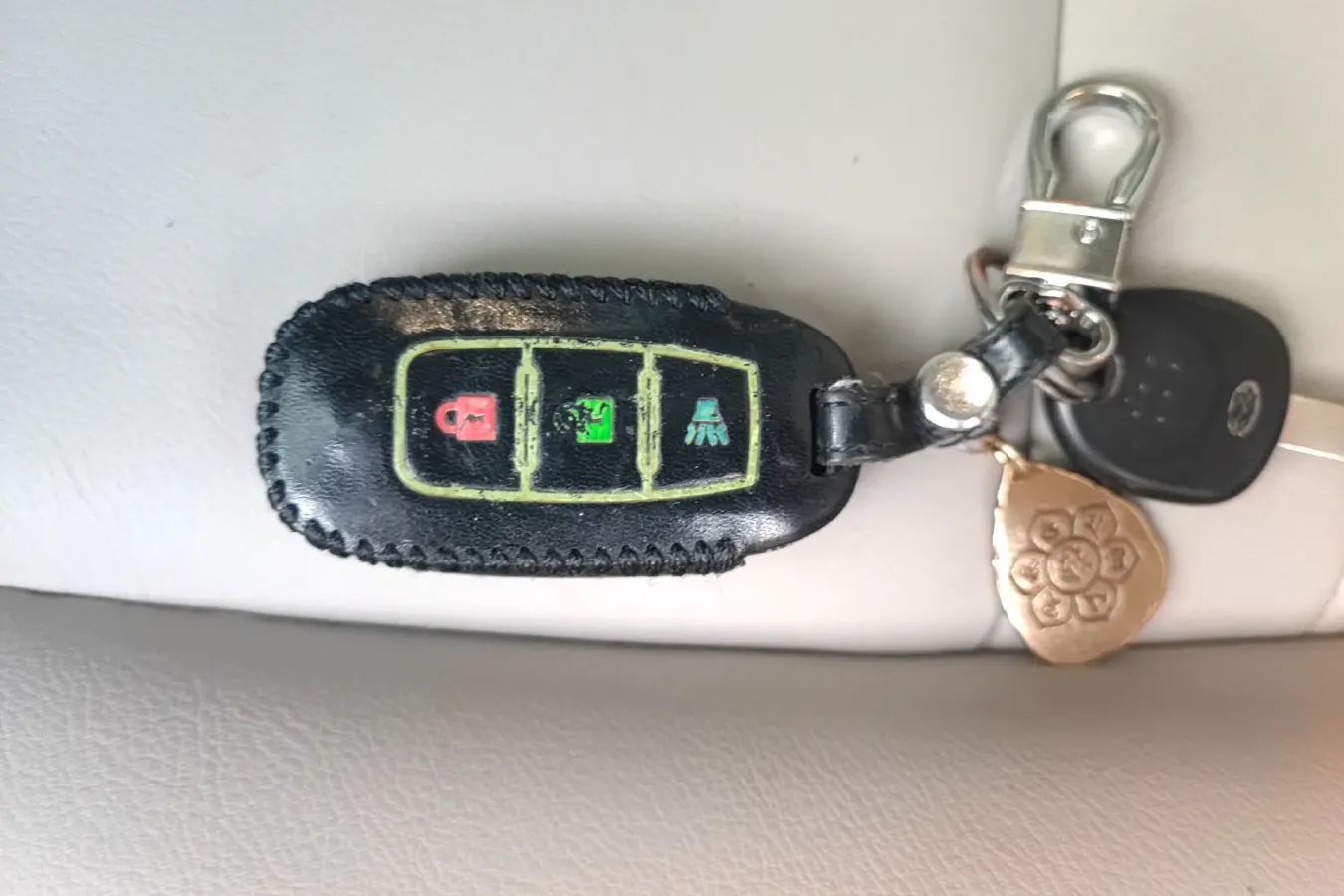 2017 Venucia T90 2.0L 144HP L4 CVT,autocango,china used car exporter,china ev exporter,chinese used car exporter,chinese used ev exporter