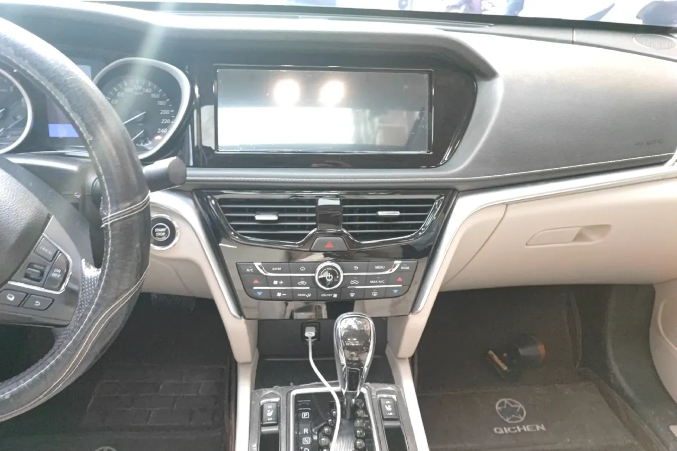 2017 Venucia T90 2.0L 144HP L4 CVT,autocango,china used car exporter,china ev exporter,chinese used car exporter,chinese used ev exporter