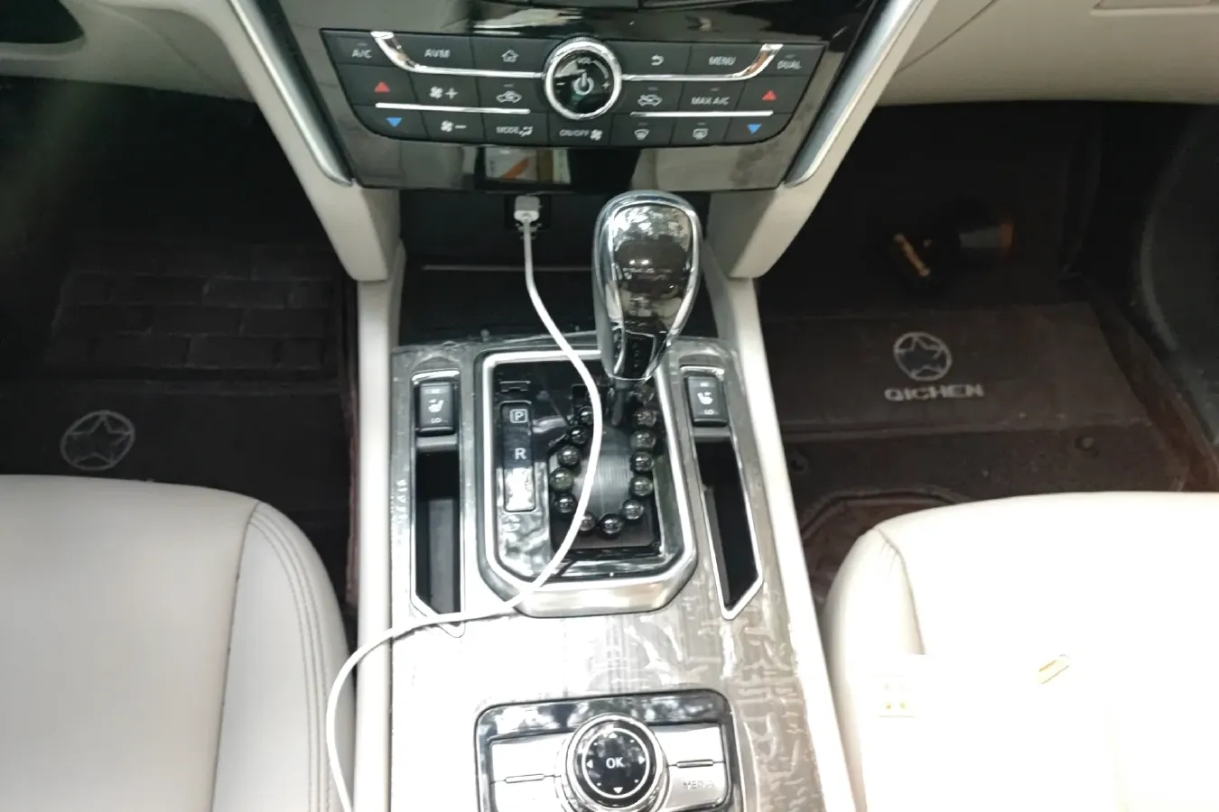 2017 Venucia T90 2.0L 144HP L4 CVT,autocango,china used car exporter,china ev exporter,chinese used car exporter,chinese used ev exporter