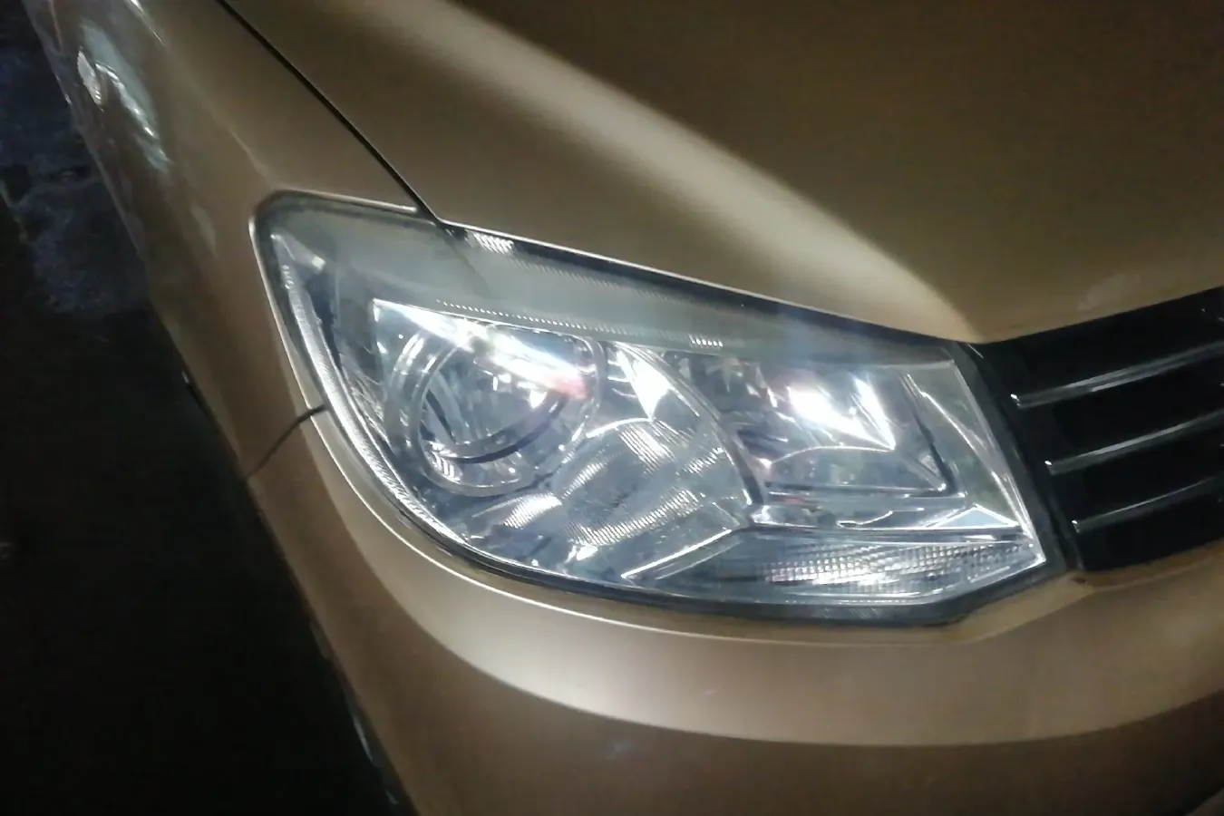 2014 DongFeng Fengon Fengon 330 1.5L 116HP L4 5MT,autocango,china used car exporter,china ev exporter,chinese used car exporter,chinese used ev exporter