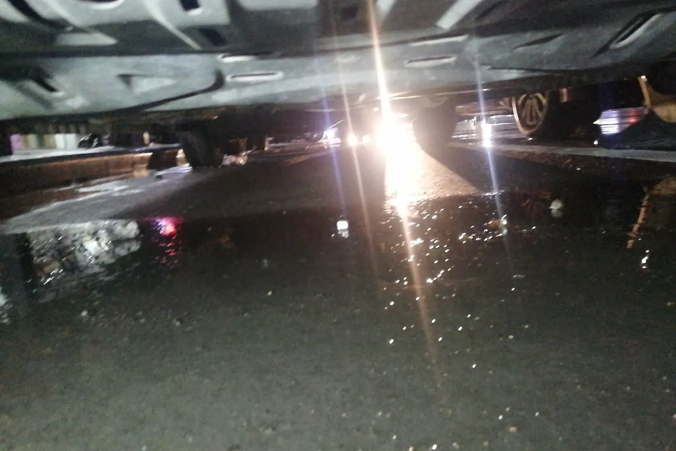 2014 DongFeng Fengon Fengon 330 1.5L 116HP L4 5MT,autocango,china used car exporter,china ev exporter,chinese used car exporter,chinese used ev exporter