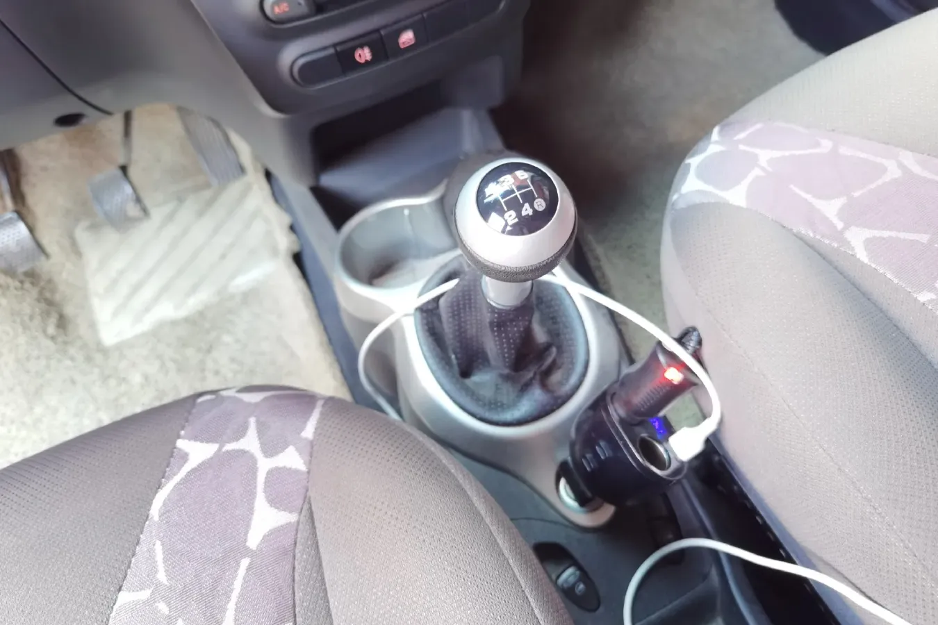 2013 Chery QQ 1.0L 69HP L3 5MT,autocango,china used car exporter,china ev exporter,chinese used car exporter,chinese used ev exporter