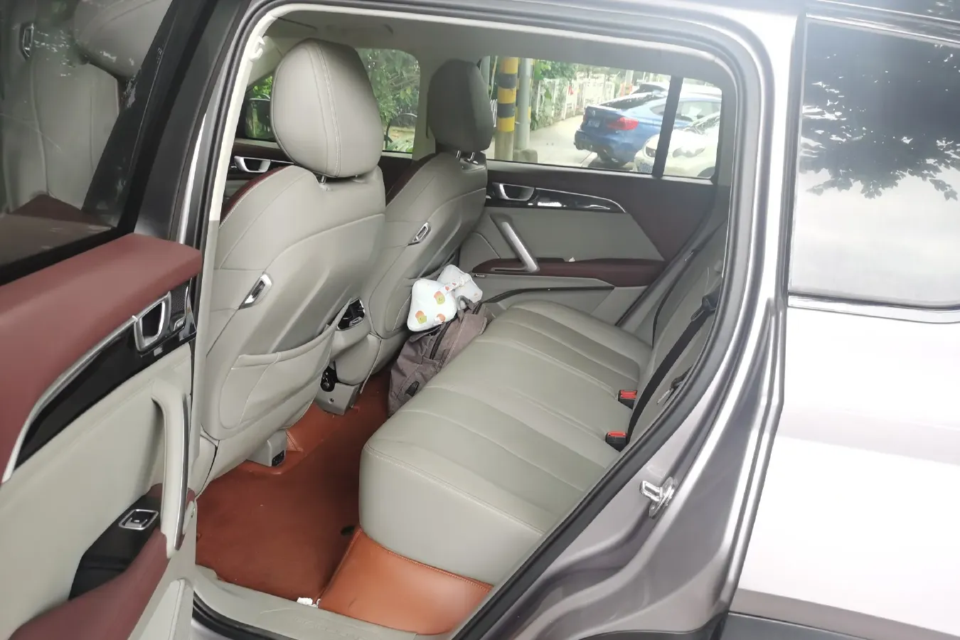 2019 BaoJun RS-5 1.5T 151HP L4 CVT,autocango,china used car exporter,china ev exporter,chinese used car exporter,chinese used ev exporter