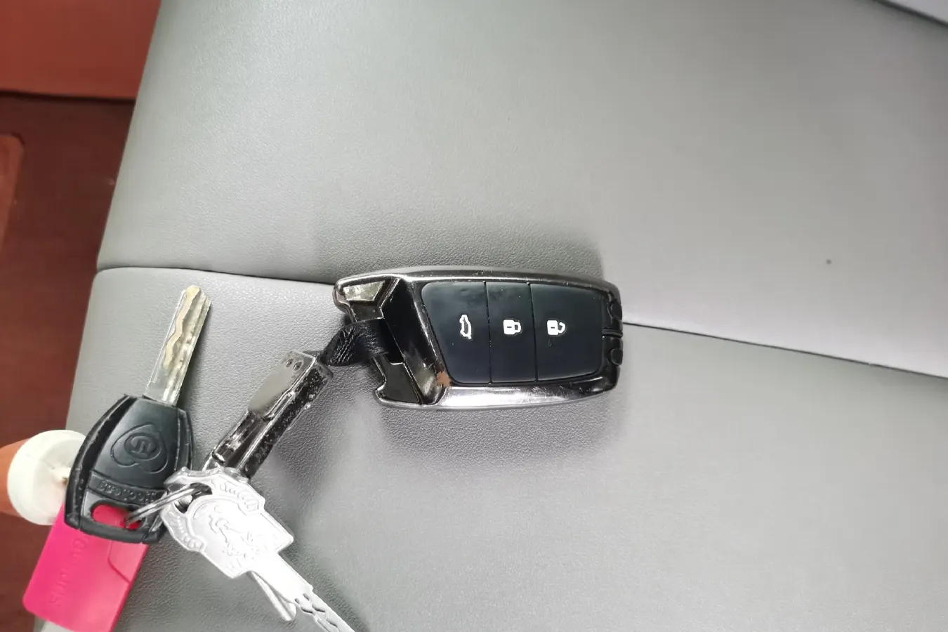 2019 BaoJun RS-5 1.5T 151HP L4 CVT,autocango,china used car exporter,china ev exporter,chinese used car exporter,chinese used ev exporter