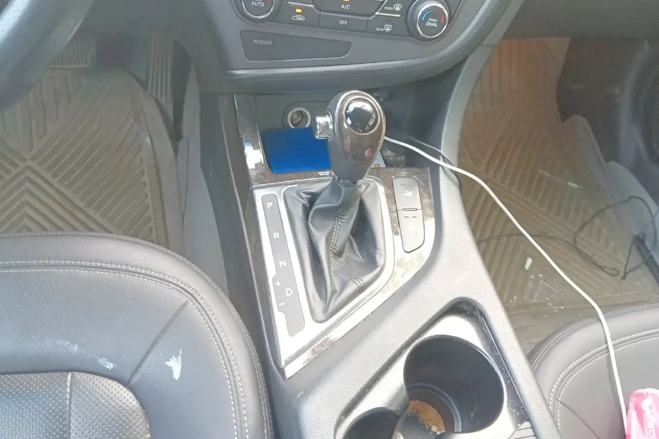 2012 Kia K5 2.0L 162HP L4 6AT,autocango,china used car exporter,china ev exporter,chinese used car exporter,chinese used ev exporter