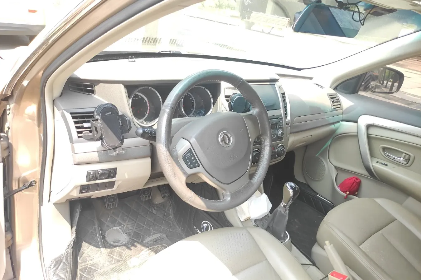 2012 DongFeng Aeolus A60 1.6L 117HP L4 5MT,autocango,china used car exporter,china ev exporter,chinese used car exporter,chinese used ev exporter