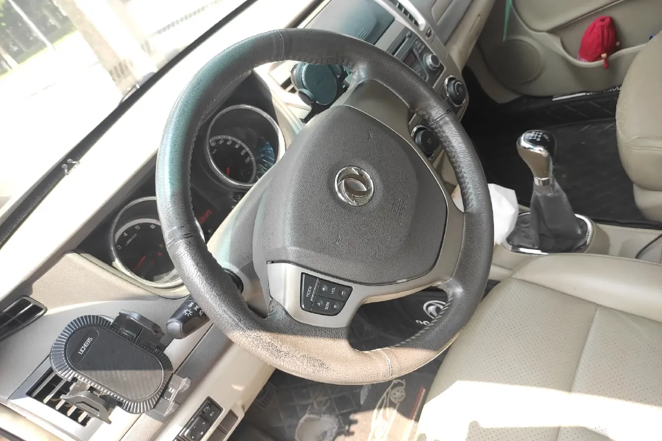 2012 DongFeng Aeolus A60 1.6L 117HP L4 5MT,autocango,china used car exporter,china ev exporter,chinese used car exporter,chinese used ev exporter