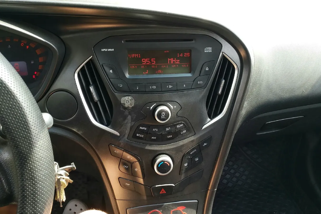 2013 GAC Trumpchi GA3 1.6L 122HP L4 5MT,autocango,china used car exporter,china ev exporter,chinese used car exporter,chinese used ev exporter