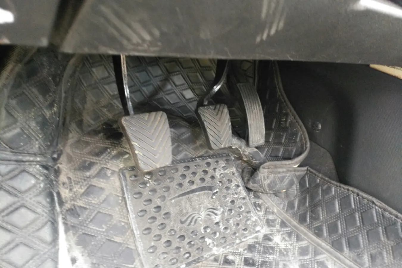 2013 GAC Trumpchi GA3 1.6L 122HP L4 5MT,autocango,china used car exporter,china ev exporter,chinese used car exporter,chinese used ev exporter