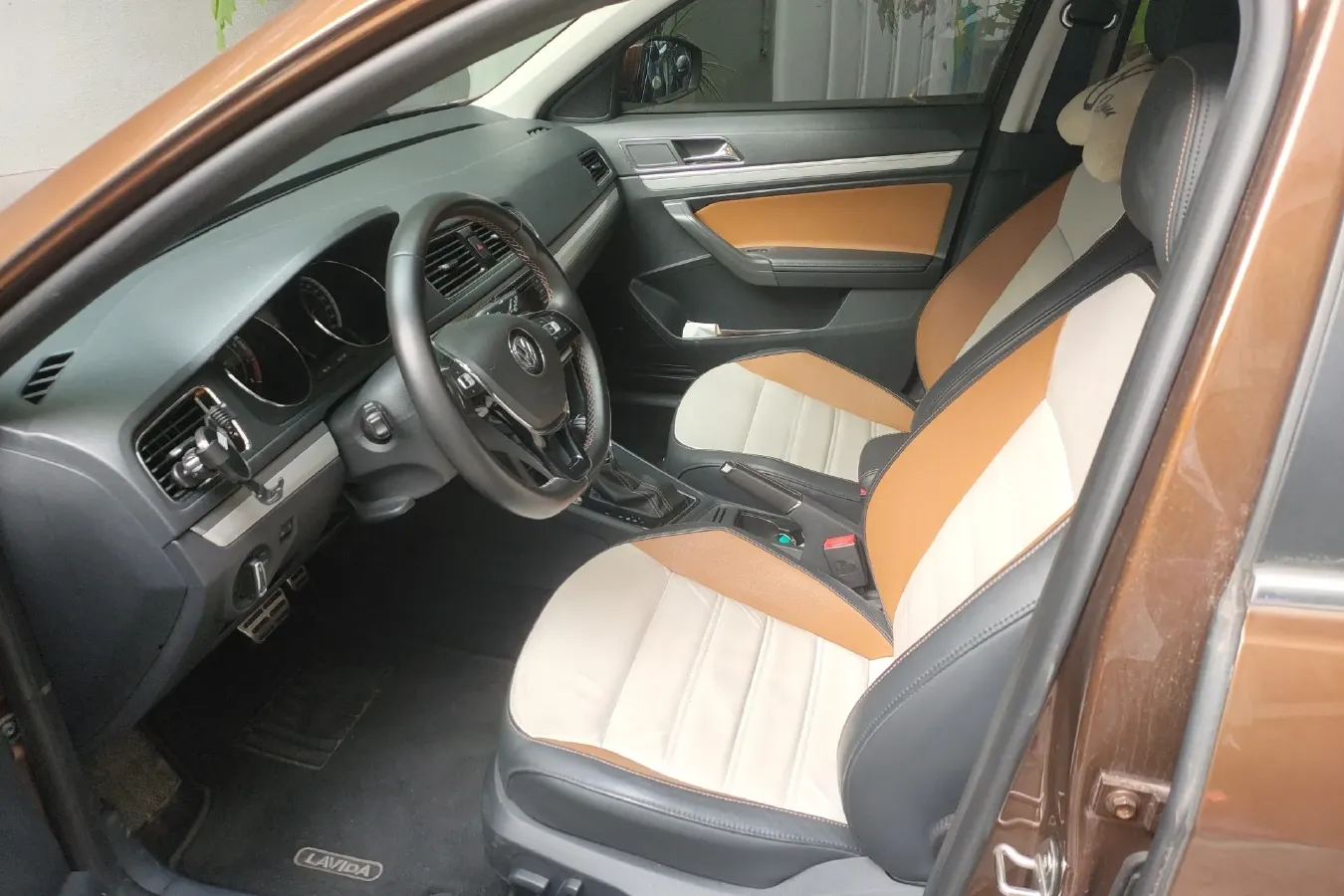 2016 Volkswagen Cross Lavida 1.4T 131HP L4 7DCT,autocango,china used car exporter,china ev exporter,chinese used car exporter,chinese used ev exporter