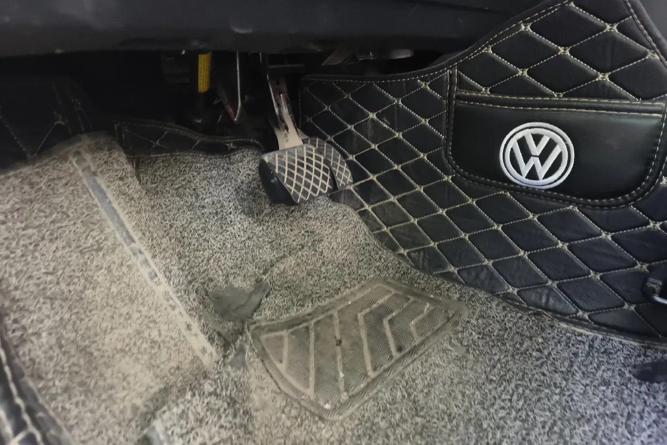 2017 Volkswagen Lavida 1.6L 110HP L4 6AT,autocango,china used car exporter,china ev exporter,chinese used car exporter,chinese used ev exporter