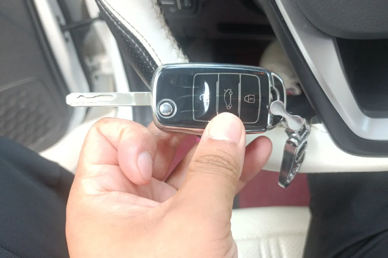 2023 ChangAn Oshan BenBen E-Star BEV 30.95KWH,autocango,china used car exporter,china ev exporter,chinese used car exporter,chinese used ev exporter