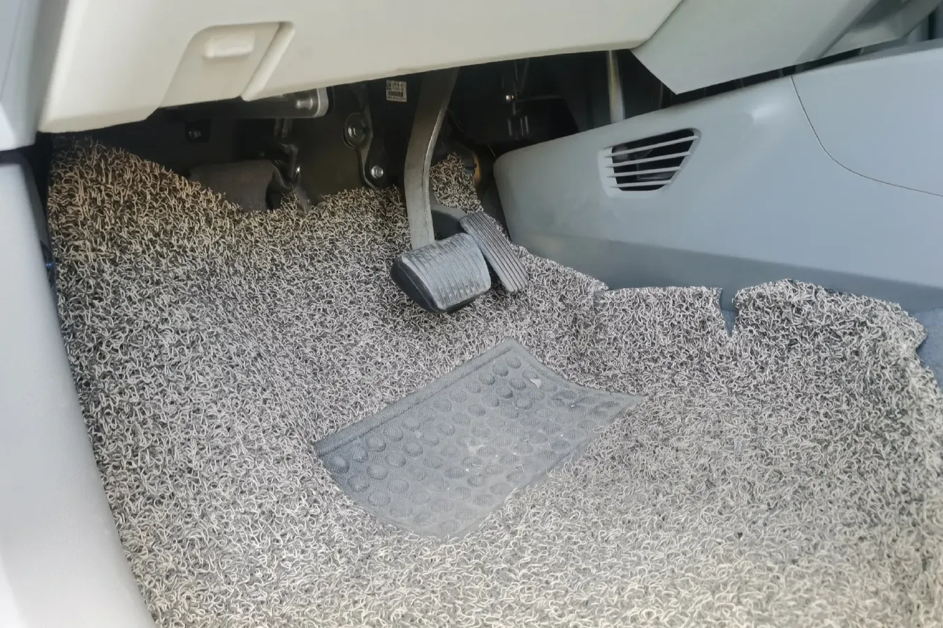 2013 Chevrolet Sail 1.4L 103HP L4 5AMT,autocango,china used car exporter,china ev exporter,chinese used car exporter,chinese used ev exporter