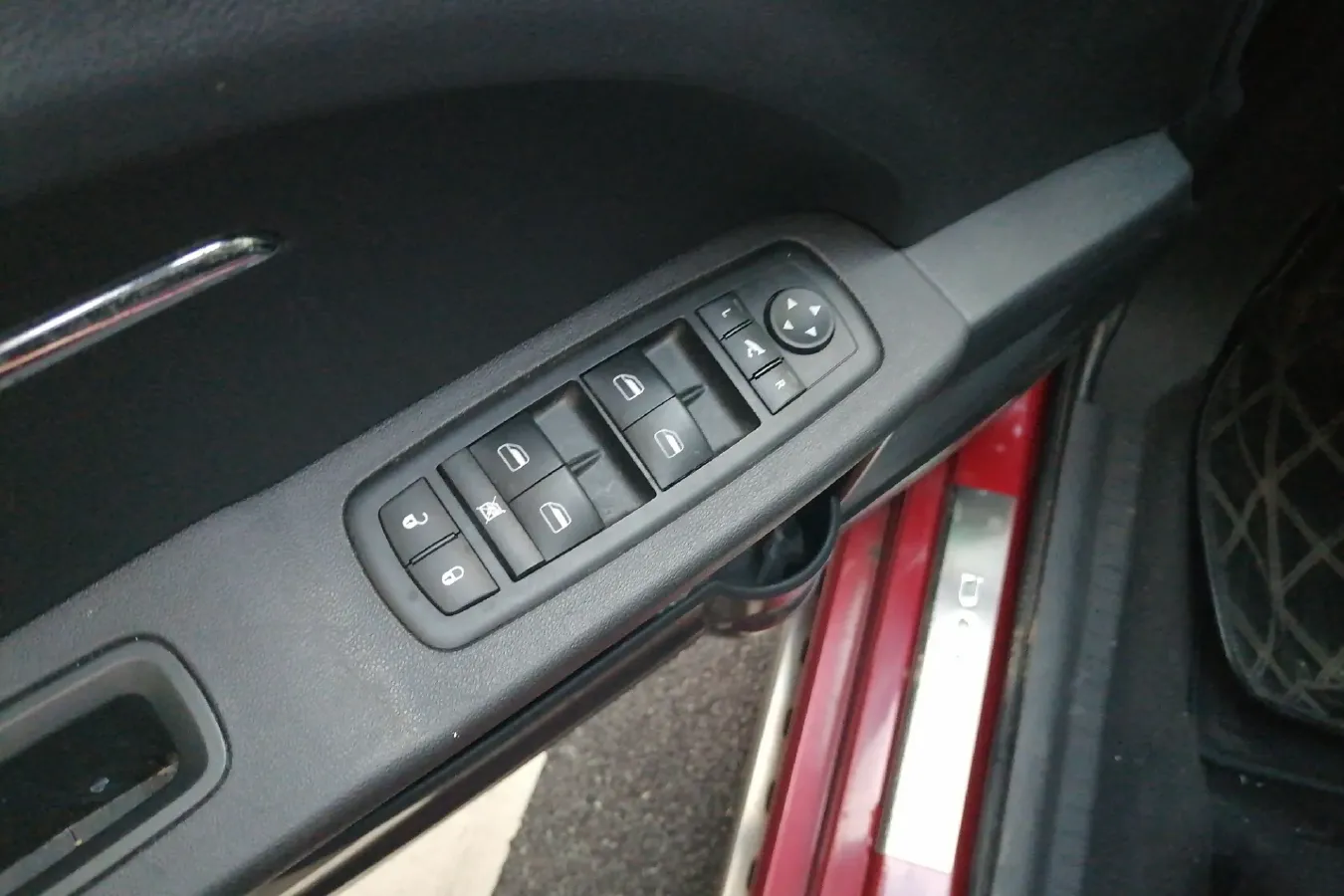 2011 Dodge JCUV 2.7L 185HP V6 6AT,autocango,china used car exporter,china ev exporter,chinese used car exporter,chinese used ev exporter