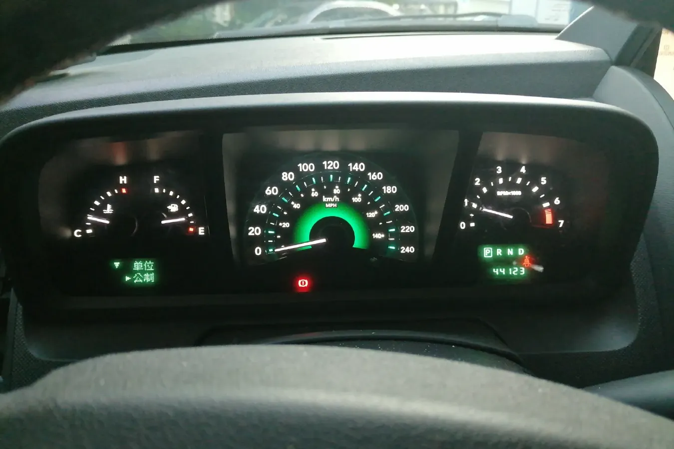 2011 Dodge JCUV 2.7L 185HP V6 6AT,autocango,china used car exporter,china ev exporter,chinese used car exporter,chinese used ev exporter