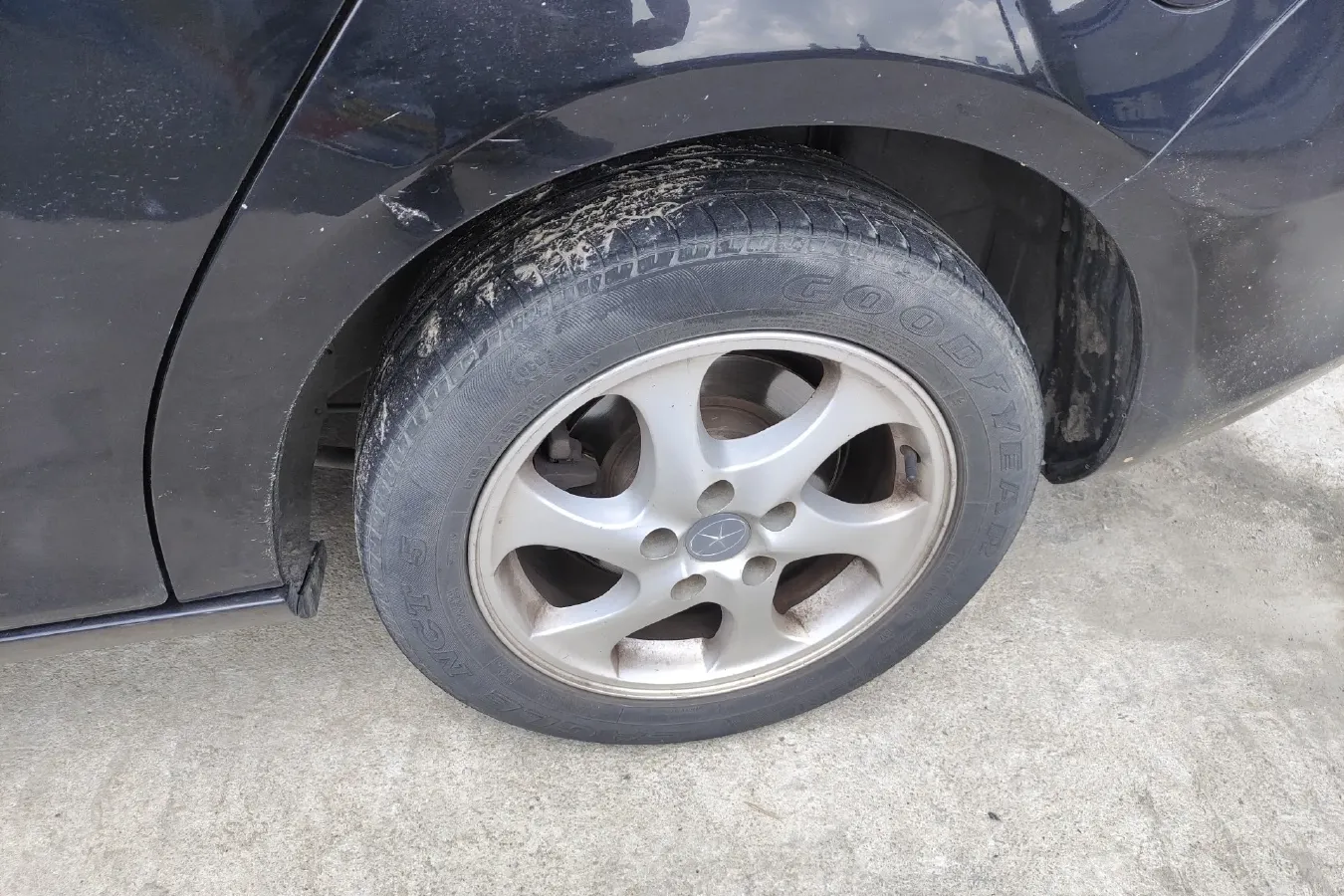 2010 JAC HeYue 1.5L 103HP L4 5MT,autocango,china used car exporter,china ev exporter,chinese used car exporter,chinese used ev exporter