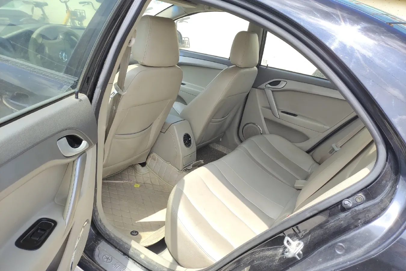 2010 JAC HeYue 1.5L 103HP L4 5MT,autocango,china used car exporter,china ev exporter,chinese used car exporter,chinese used ev exporter