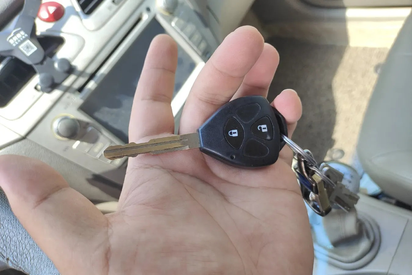 2010 JAC HeYue 1.5L 103HP L4 5MT,autocango,china used car exporter,china ev exporter,chinese used car exporter,chinese used ev exporter