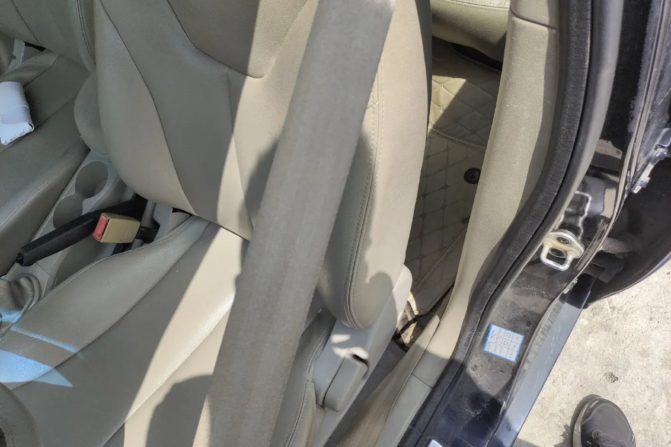 2010 JAC HeYue 1.5L 103HP L4 5MT,autocango,china used car exporter,china ev exporter,chinese used car exporter,chinese used ev exporter