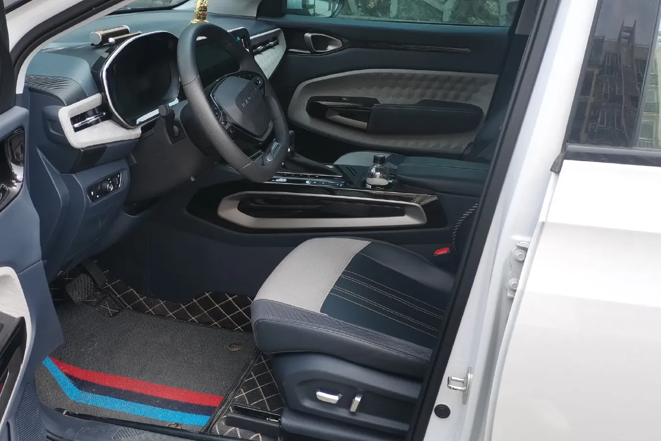 2019 BaoJun RM-5 1.5T 147HP L4 CVT,autocango,china used car exporter,china ev exporter,chinese used car exporter,chinese used ev exporter