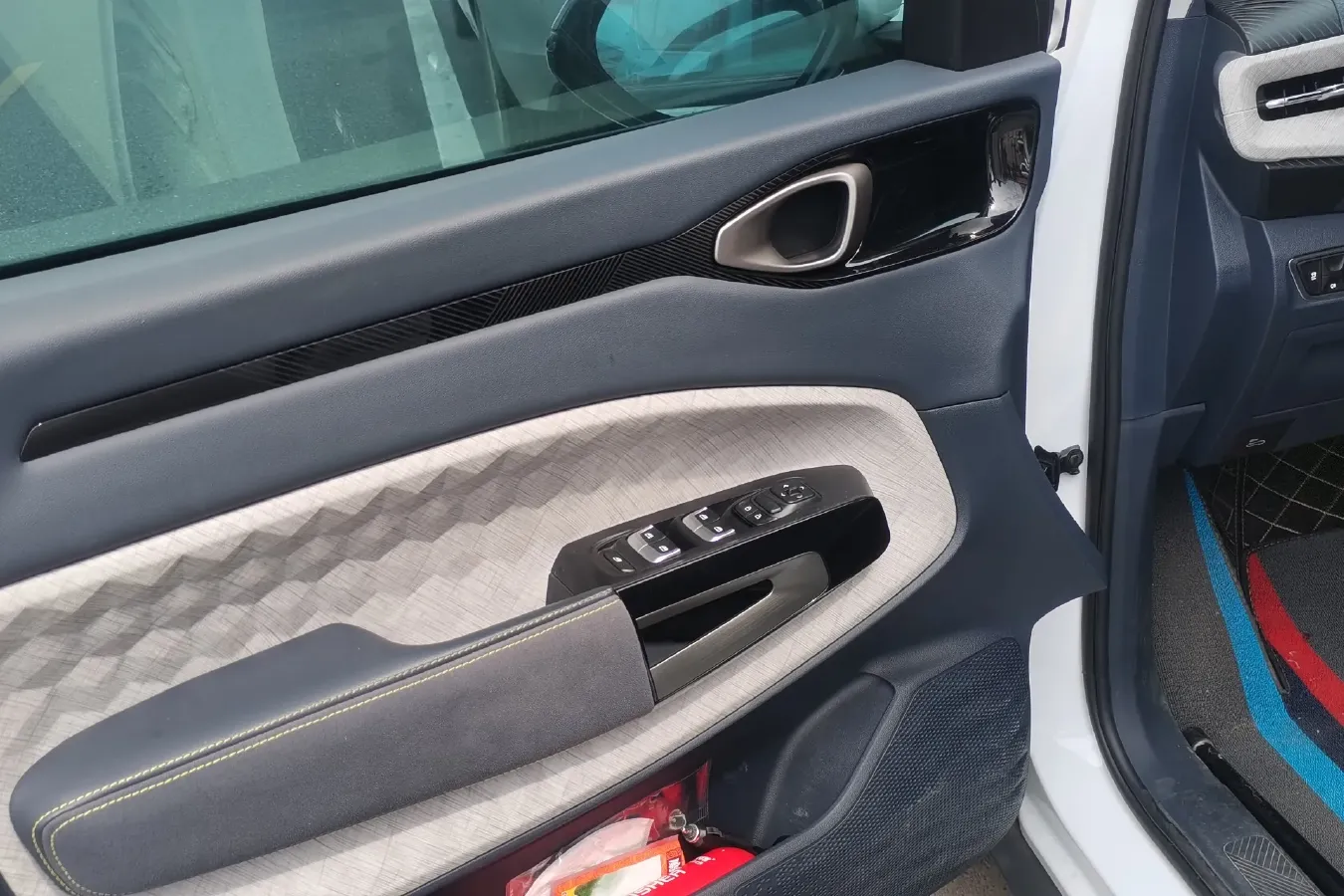 2019 BaoJun RM-5 1.5T 147HP L4 CVT,autocango,china used car exporter,china ev exporter,chinese used car exporter,chinese used ev exporter