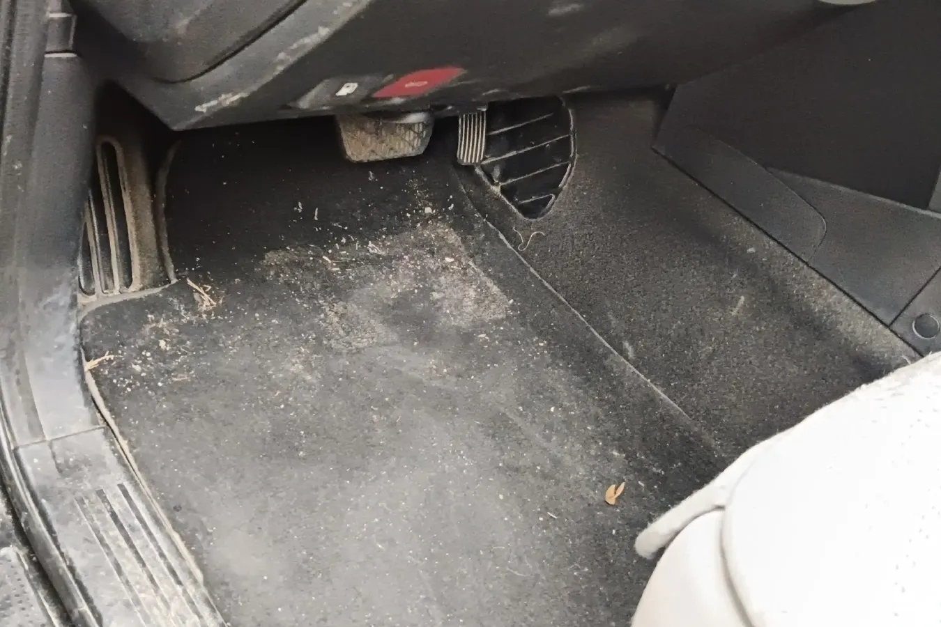 2010 SsangYong ActYon 2.0T 139HP L4 6AT,autocango,china used car exporter,china ev exporter,chinese used car exporter,chinese used ev exporter