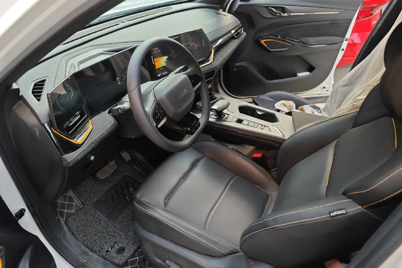 2023 ChangAn Oshan X5 Plus 1.5T 188HP L4 7DCT,autocango,china used car exporter,china ev exporter,chinese used car exporter,chinese used ev exporter