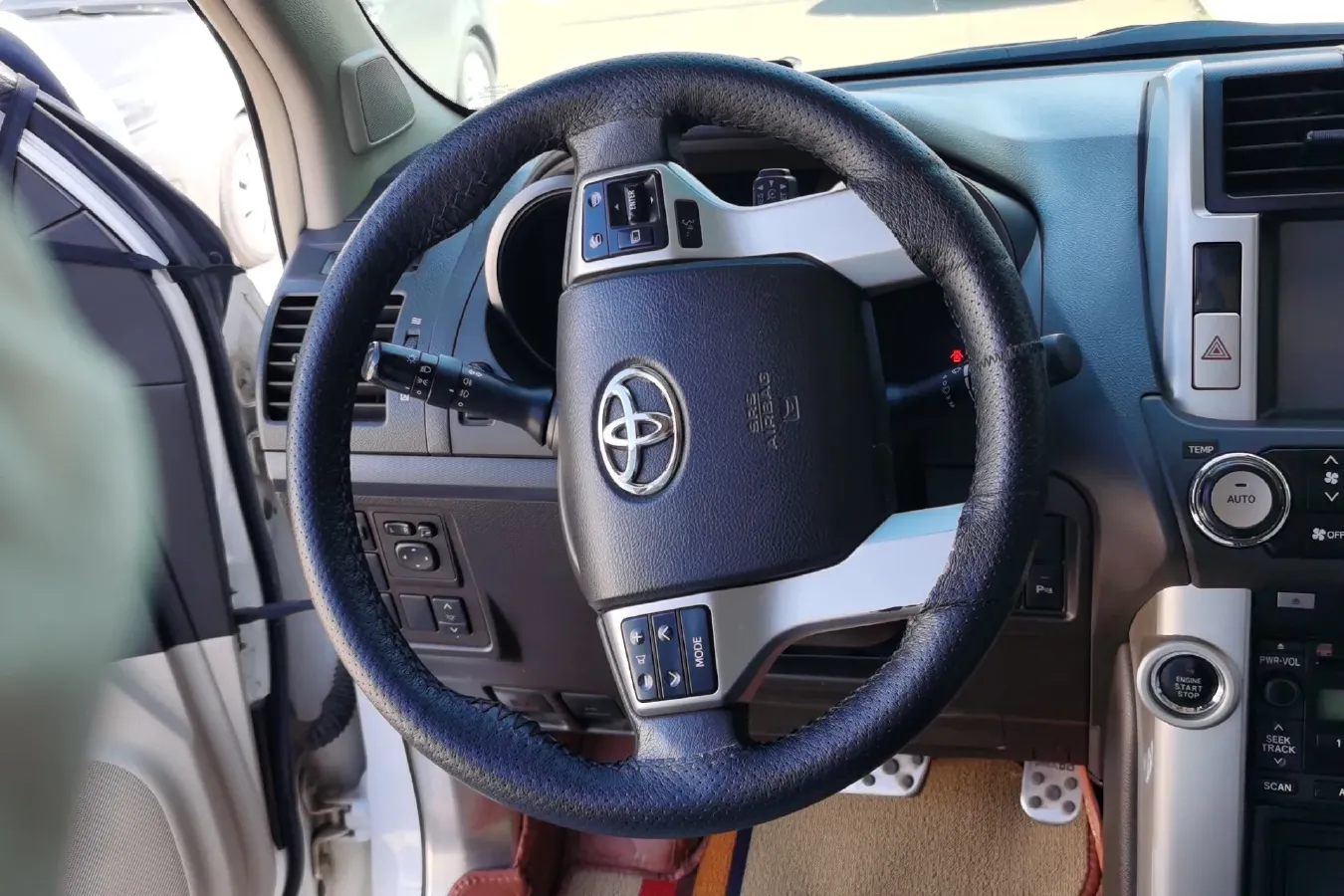 2010 Toyota Land Cruiser Prado 4.0L 275HP V6 5AT,autocango,china used car exporter,china ev exporter,chinese used car exporter,chinese used ev exporter