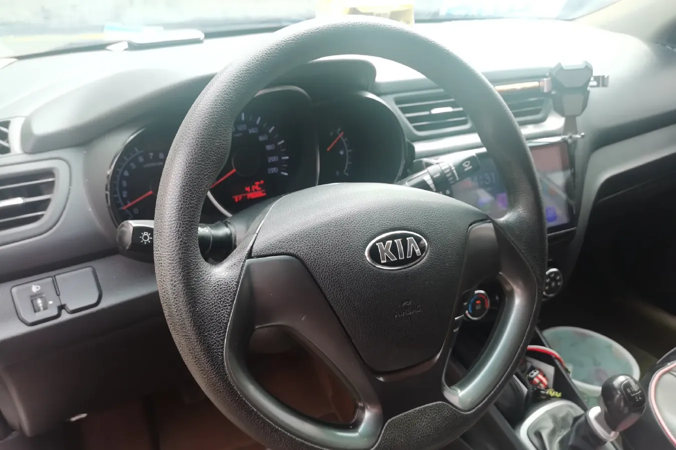 2015 Kia K2 1.4L 107HP L4 5MT,autocango,china used car exporter,china ev exporter,chinese used car exporter,chinese used ev exporter